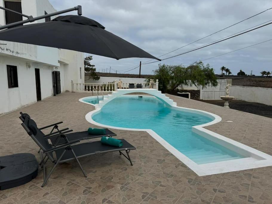 Piedranegra Villa *